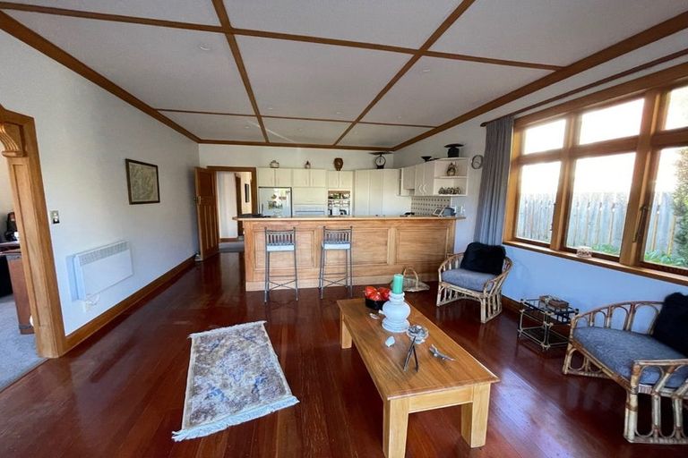 Photo of property in 1 Newcombe Crescent, Karori, Wellington, 6012