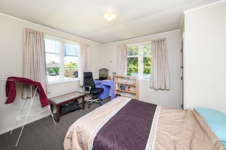 Photo of property in 5 Clyde Crescent, Roslyn, Palmerston North, 4414