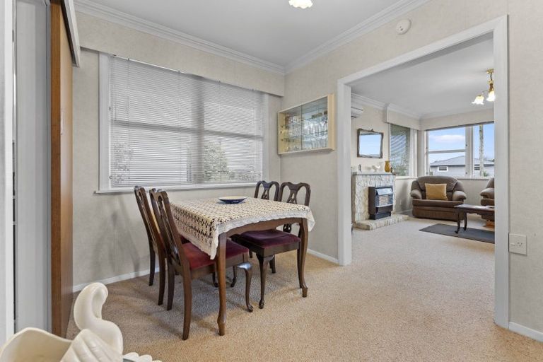 Photo of property in 26 Karaka Crescent, Levin, 5510