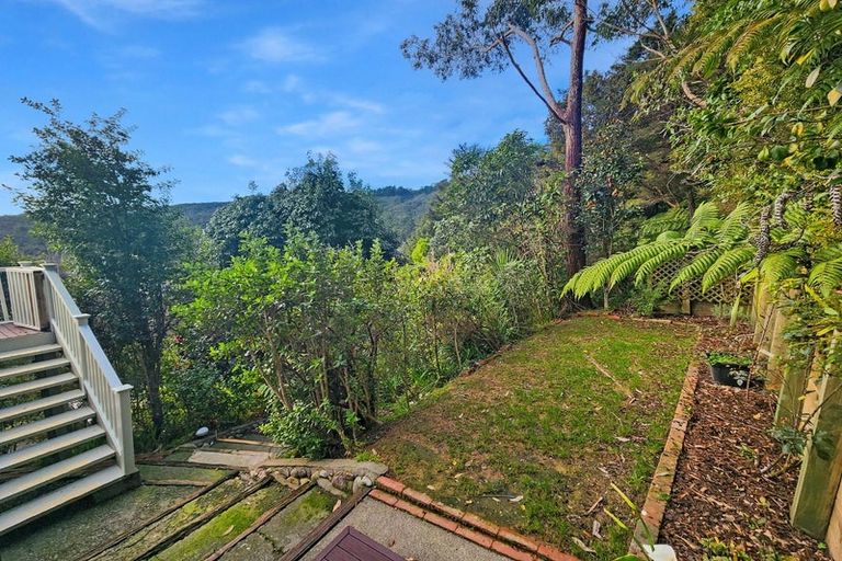 Photo of property in 21 Ngahere Street, Stokes Valley, Lower Hutt, 5019