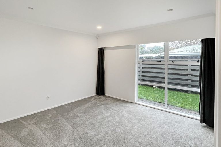 Photo of property in 1 Rakino Place, Awapuni, Palmerston North, 4412