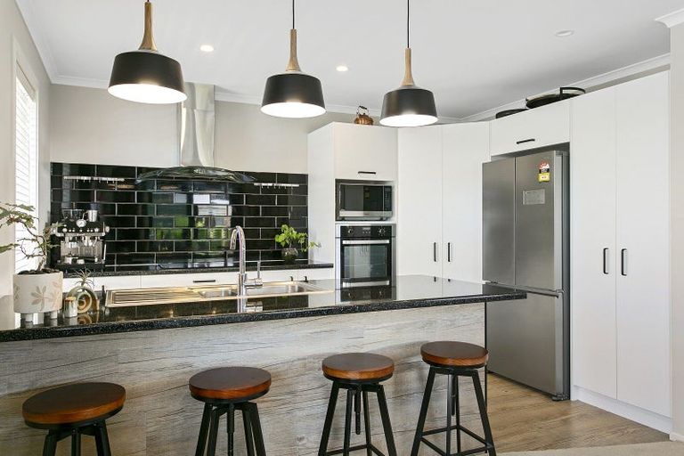 Photo of property in 28 Huka Heights Drive, Rangatira Park, Taupo, 3330