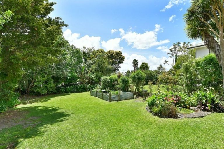 Photo of property in 12 Foster Crescent, Snells Beach, 0920