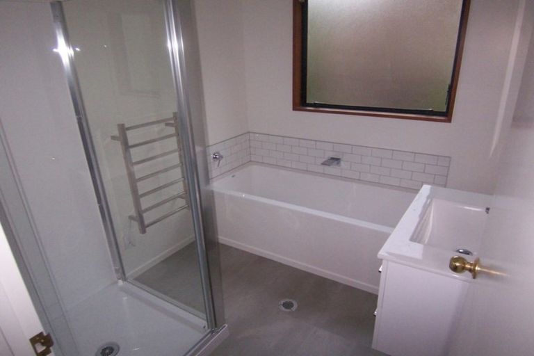 Photo of property in 12 Flinders Road, Heathcote Valley, Christchurch, 8022