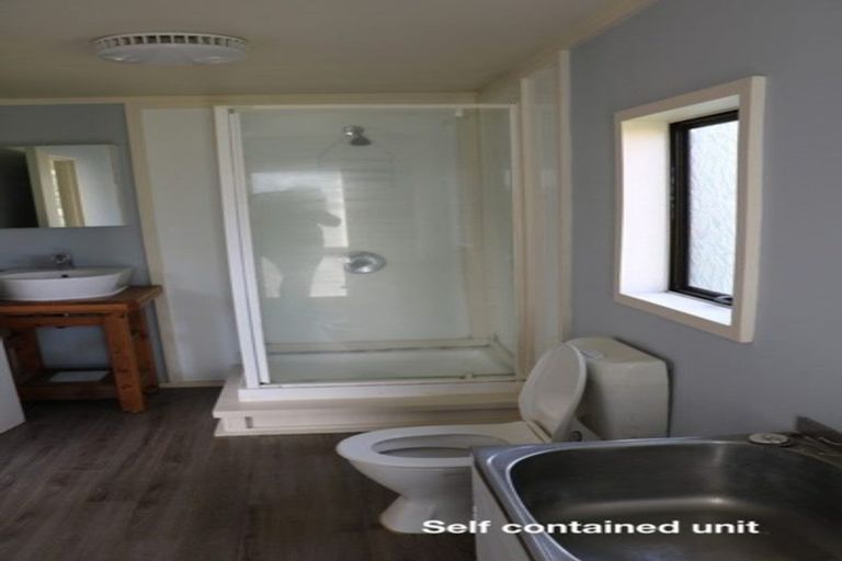 Photo of property in 28 Charles Road, Hannahs Bay, Rotorua, 3010