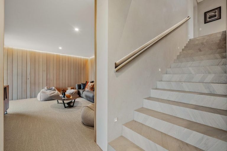 Photo of property in 16 Advance Terrace, Arrowtown, 9302