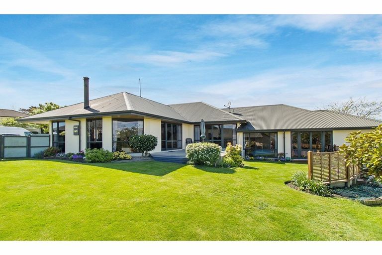 Photo of property in 36 Temple Crescent, Gleniti, Timaru, 7910
