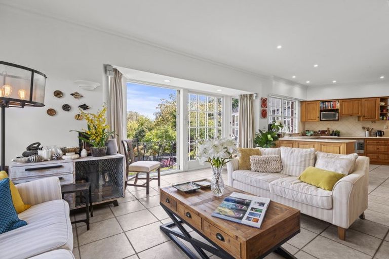 Photo of property in 33 Montgomery Terrace, Hokowhitu, Palmerston North, 4410