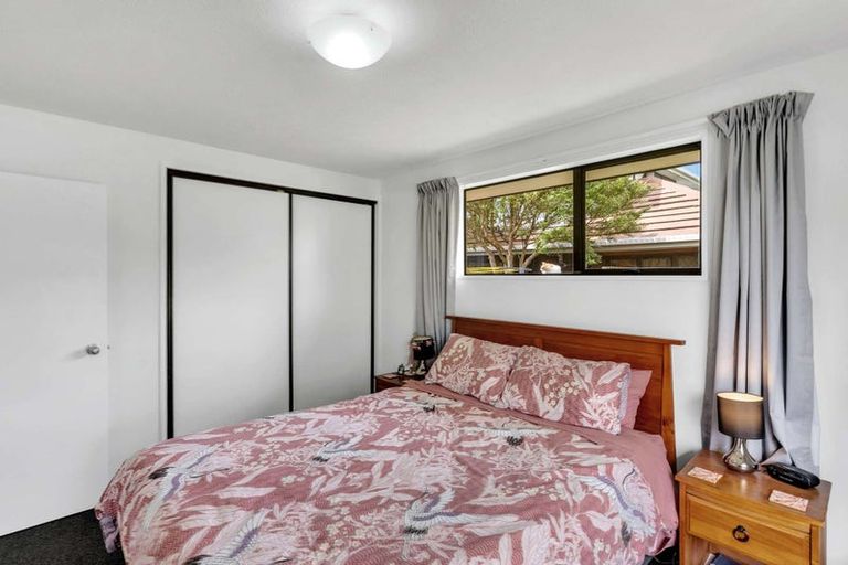 Photo of property in 1/42 Briarmont Street, Avondale, Christchurch, 8061