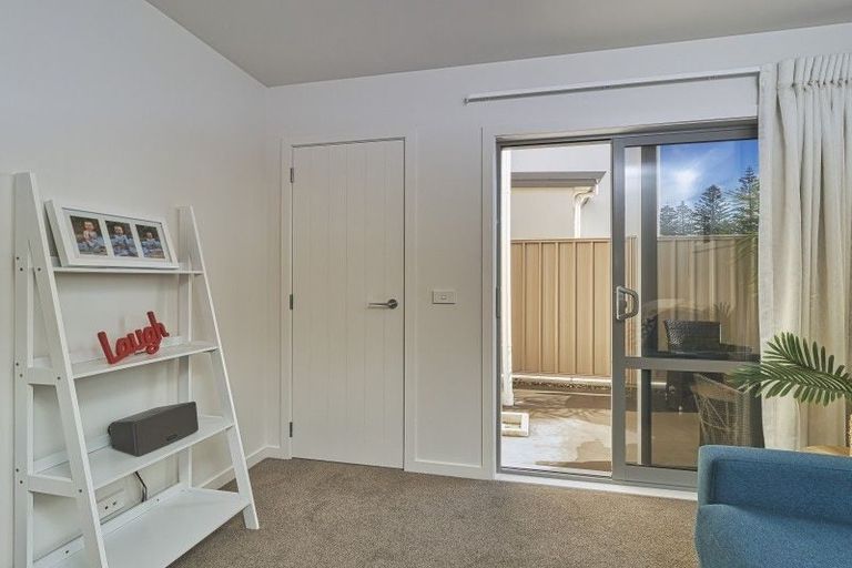Photo of property in 124b Te Awa Avenue, Te Awa, Napier, 4110