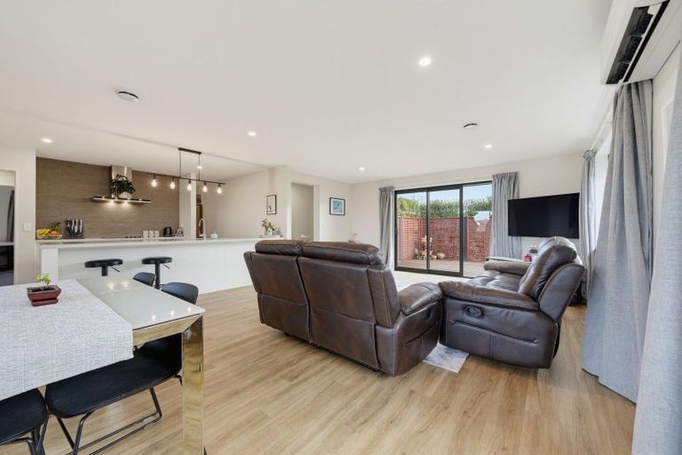 Photo of property in 21 Quinn Crescent, Woodend, 7610