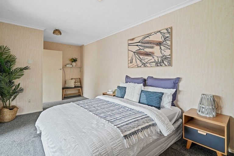 Photo of property in 25 Mortlake Street, Islington, Christchurch, 8042