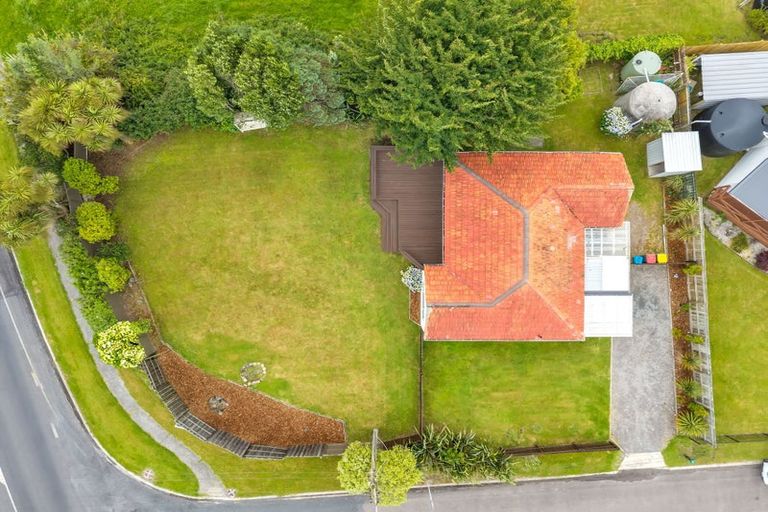 Photo of property in 1 Ngareta Road, Mourea, Rotorua, 3074