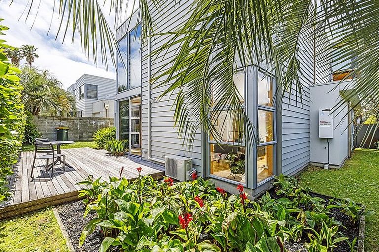 Photo of property in 52a Killarney Street, Takapuna, Auckland, 0622
