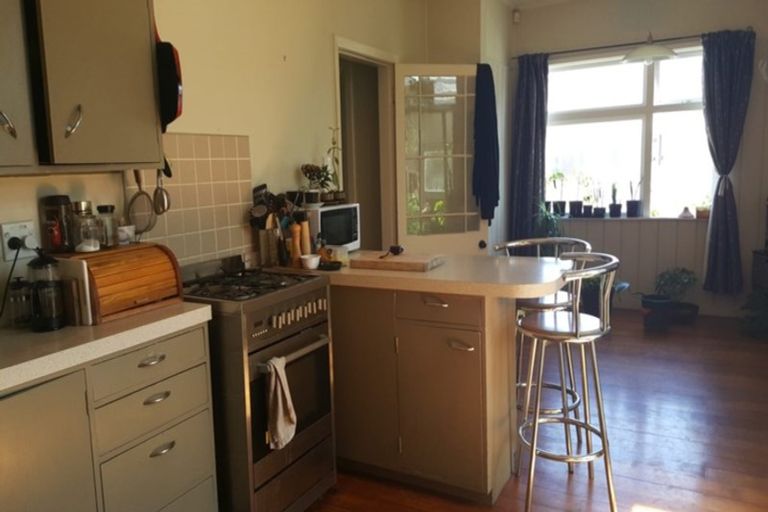 Photo of property in 235 The Esplanade, Petone, Lower Hutt, 5012