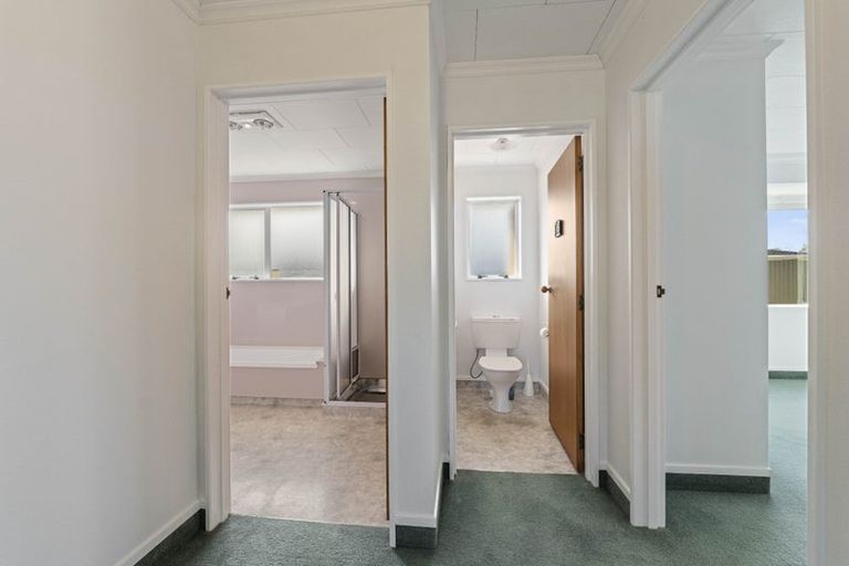 Photo of property in 2a Hamlet Street, Stratford, 4332