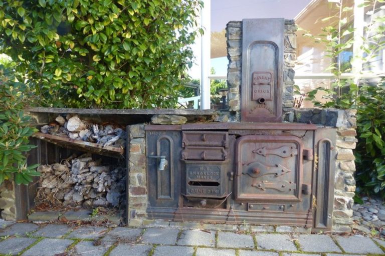 Photo of property in 2 Pitman Place, Waimate, 7924