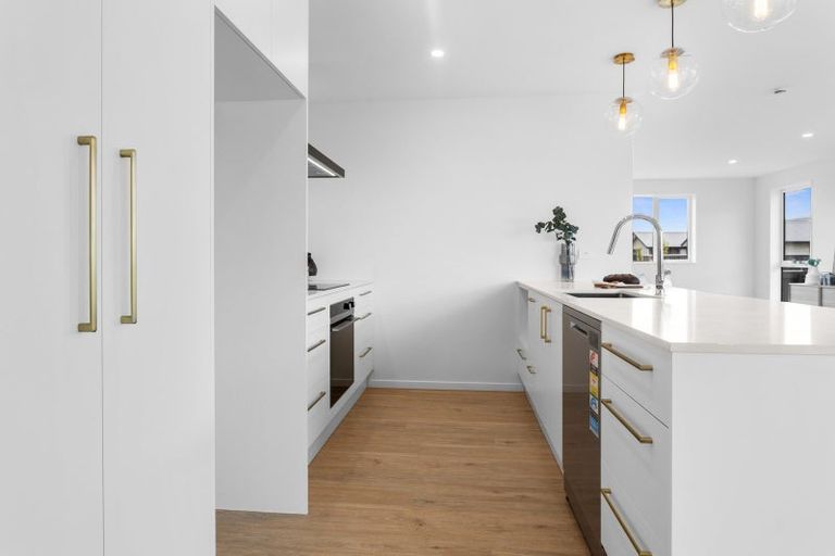 Photo of property in 10 Matai Springs Drive, Halswell, Christchurch, 8025