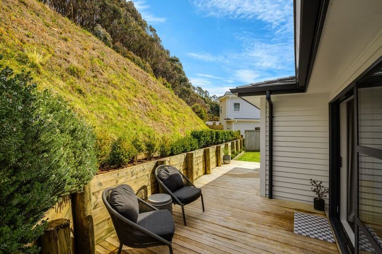 Photo of property in 75 Banks Boulevard, Whitby, Porirua, 5024