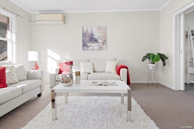 Photo of property in 1/6 Arabi Street, Sandringham, Auckland, 1041