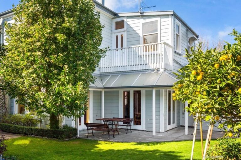 Photo of property in 29 Hobson Crescent, Thorndon, Wellington, 6011