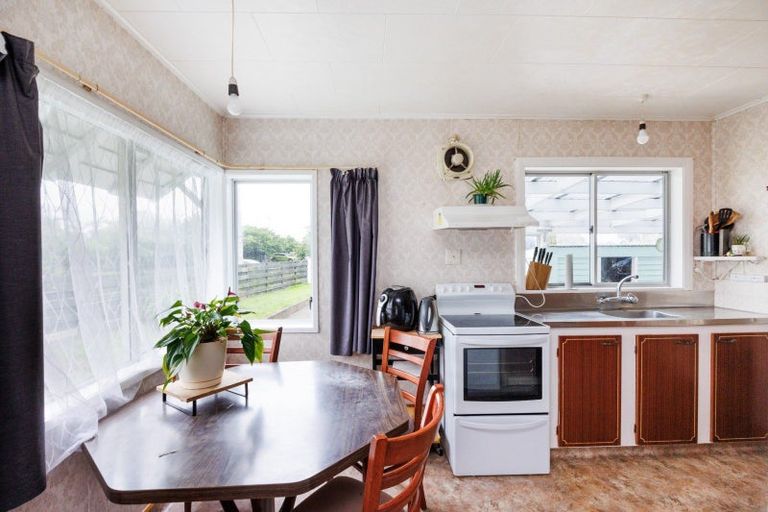 Photo of property in 24 Tyne Street, Rongotea, 4476