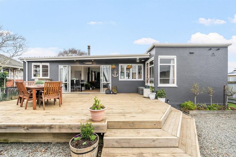 Photo of property in 15 Ararino Street, Trentham, Upper Hutt, 5018