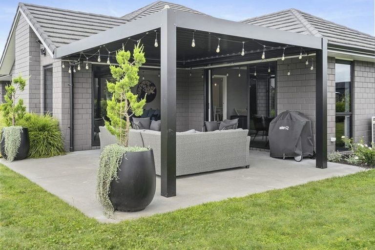 Photo of property in 131 Saint Kilda Road, Cambridge, 3434