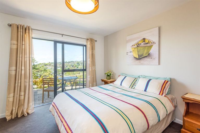 Photo of property in 11 Mortens Lane, Mount Pleasant, Christchurch, 8081