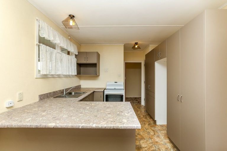 Photo of property in 2 Taunton Place, Lynmouth, New Plymouth, 4310