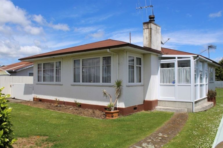 Photo of property in 22 Christian Street, Dannevirke, 4930