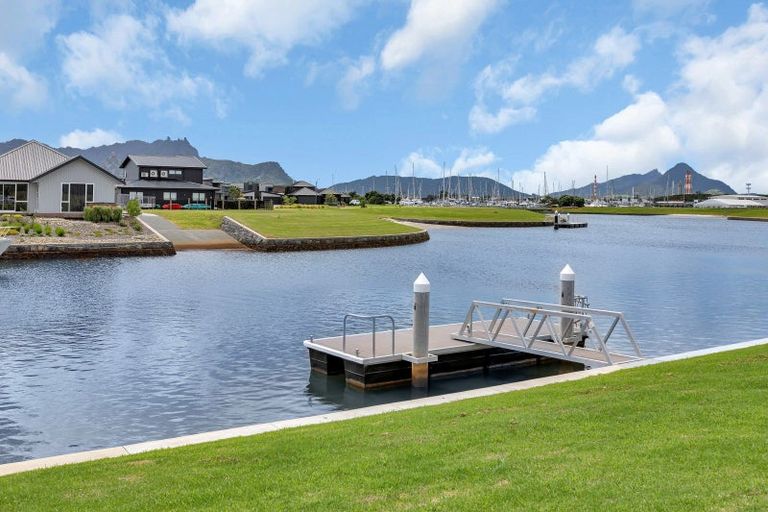 Photo of property in 29 Maturiki Drive, One Tree Point, 0118