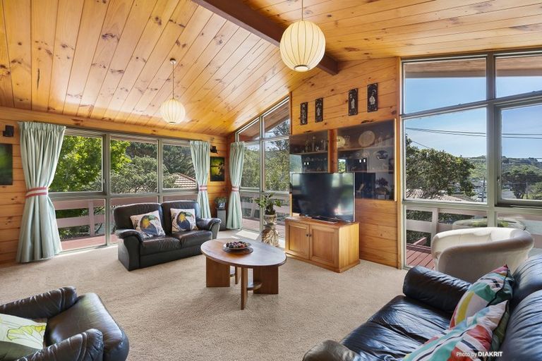 Photo of property in 72 Montreal Grove, Kingston, Wellington, 6021