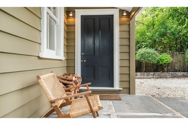 Photo of property in 437 West Coast Road, Glen Eden, Auckland, 0602