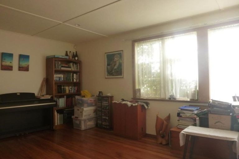 Photo of property in 153 Reynolds Street, Taita, Lower Hutt, 5011