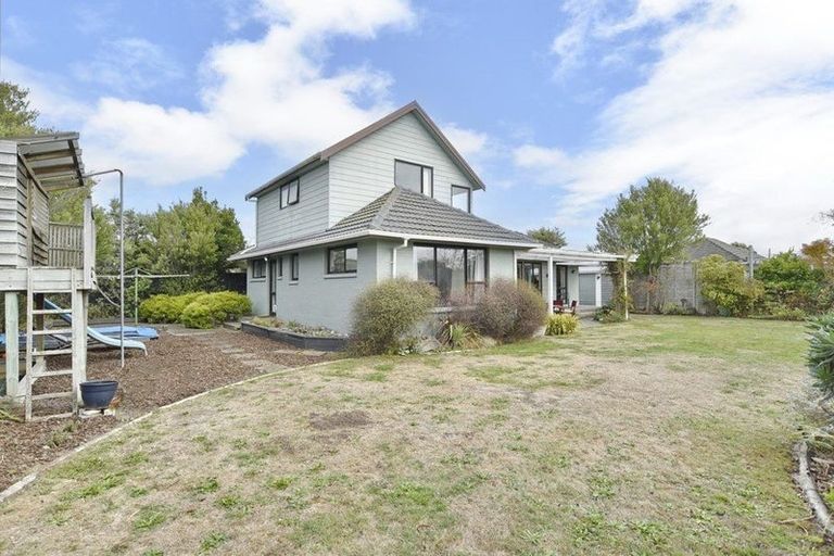 Photo of property in 33 Leverett Place, North New Brighton, Christchurch, 8083