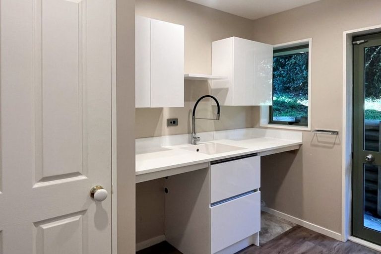 Photo of property in 108a Moncks Spur Road, Redcliffs, Christchurch, 8081