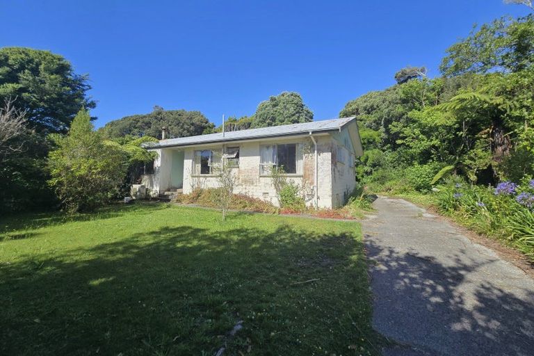 Photo of property in 42 Whitcombe Terrace, Hokitika, 7810