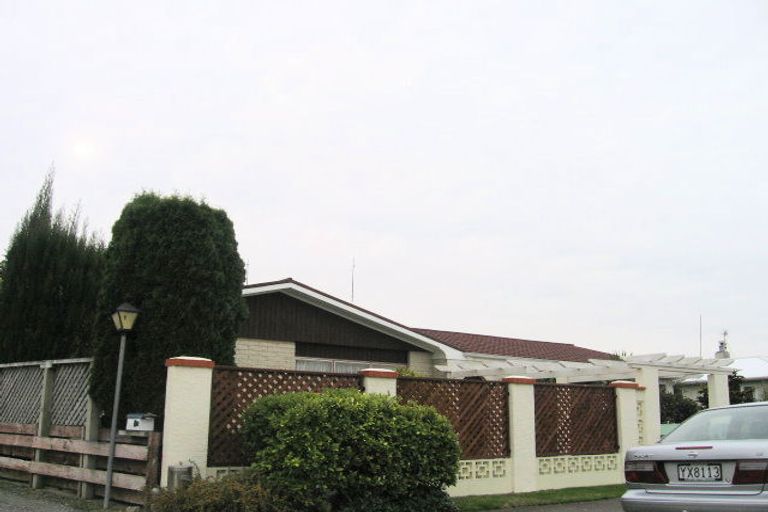 Photo of property in 17 Chester Street, Taradale, Napier, 4112