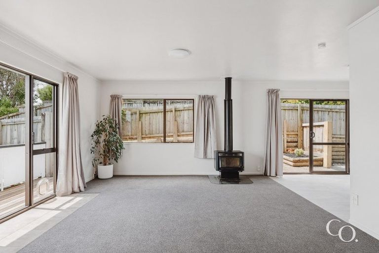 Photo of property in 16 Pelorus Street, Welcome Bay, Tauranga, 3112