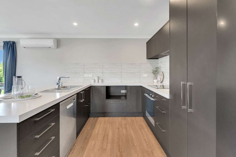 Photo of property in 13 Bradbury Avenue, Rolleston, 7614