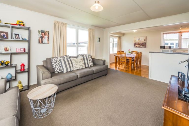 Photo of property in 12 Bignell Street, Gonville, Whanganui, 4501
