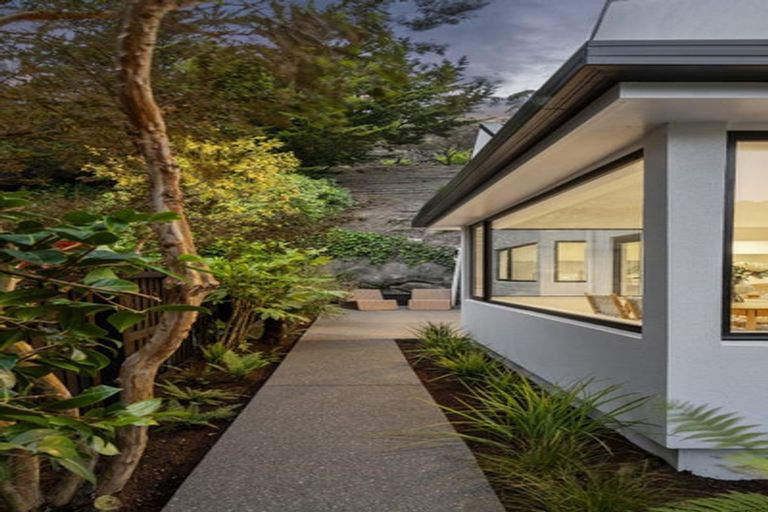 Photo of property in 1/9 Glenstrae Road, Redcliffs, Christchurch, 8081