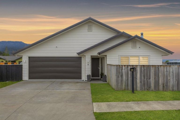Photo of property in 12 Ngahana Place, Turangi, 3334