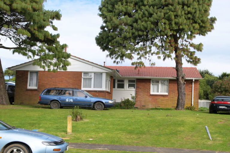 Photo of property in 12 Carver Place, Mangere East, Auckland, 2024