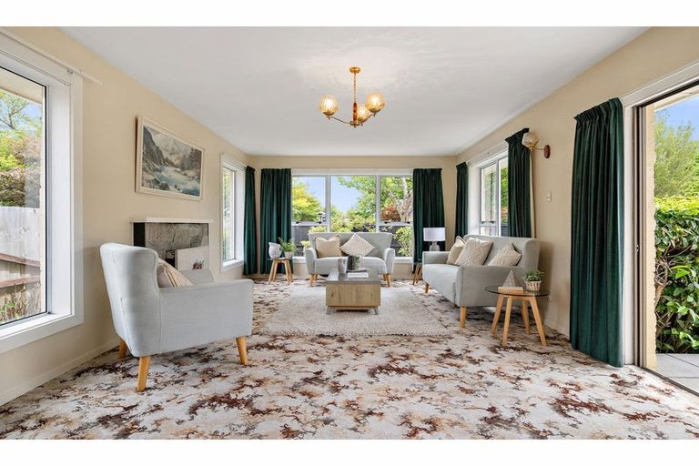 Photo of property in 8 Blossomdale Place, Bishopdale, Christchurch, 8053