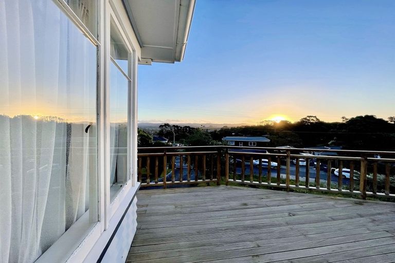 Photo of property in 7 Chamberlain Road, Massey, Auckland, 0614