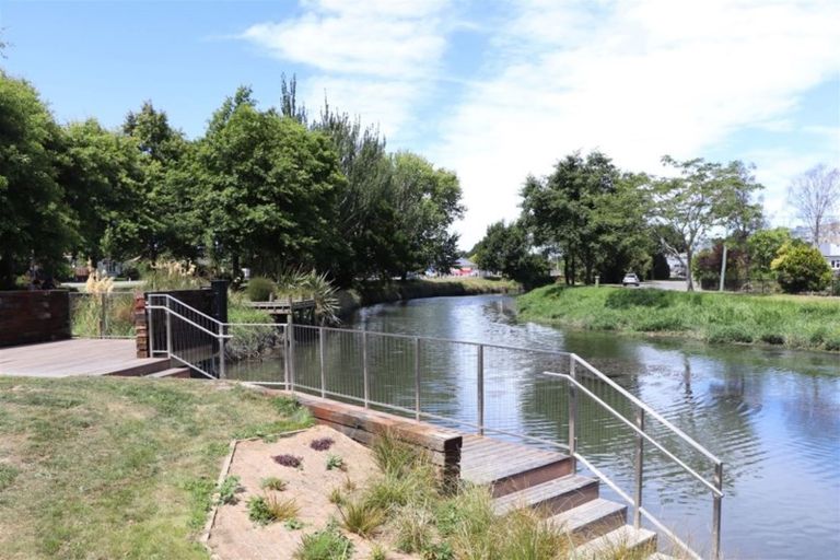 Photo of property in 589 Ferry Road, Woolston, Christchurch, 8023