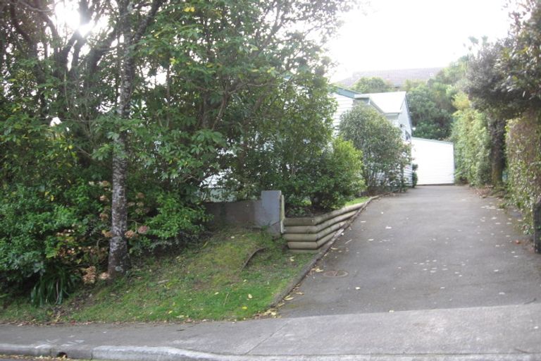 Photo of property in 15 Blakey Avenue, Karori, Wellington, 6012