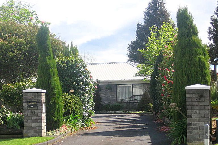 Photo of property in 10 Kirk Lane, Owhata, Rotorua, 3010